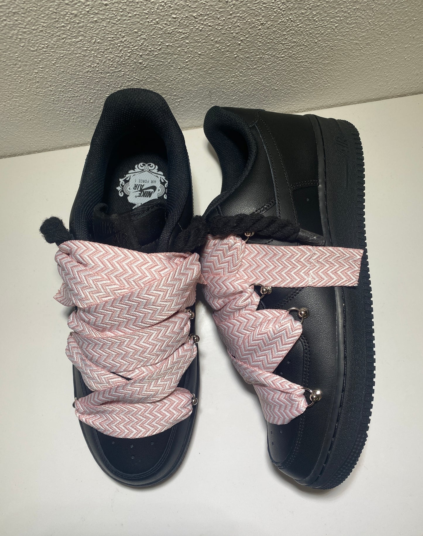 Nike Air Force 1 Černé Lanvin Rope Tkaničky Růžové