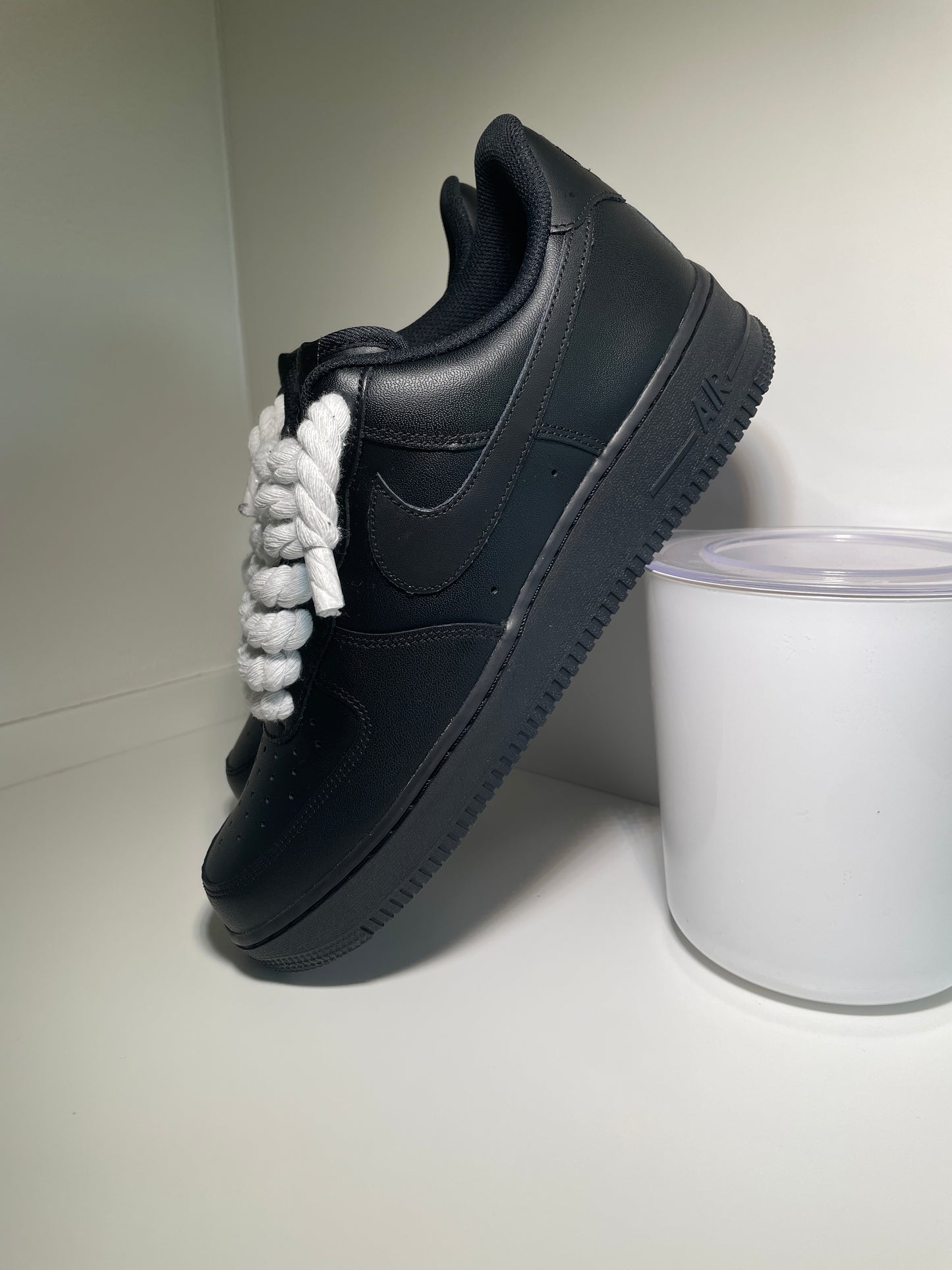 Nike Air Force 1 Černé Rope Tkaničky Bílé