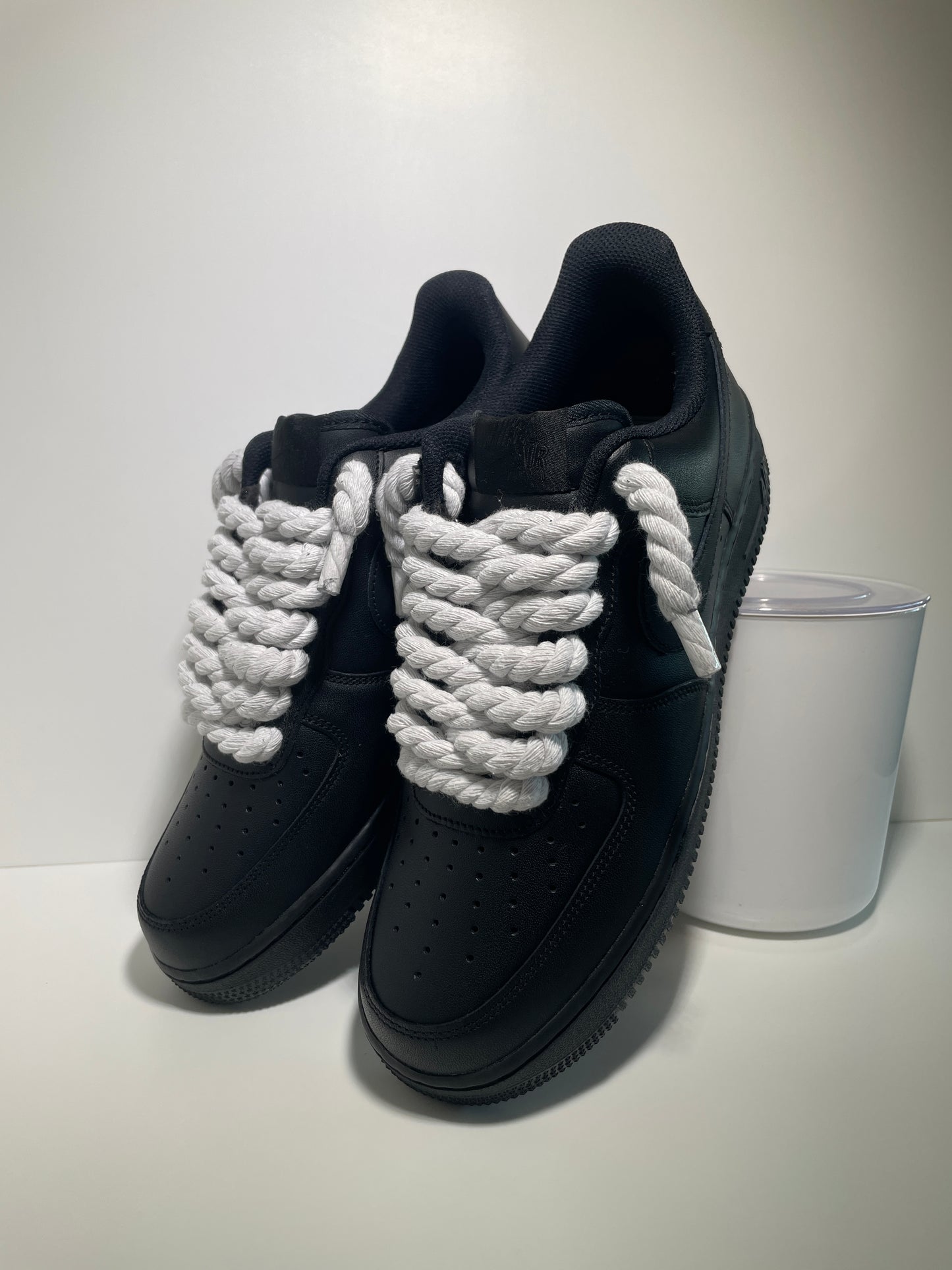 Nike Air Force 1 Černé Rope Tkaničky Bílé